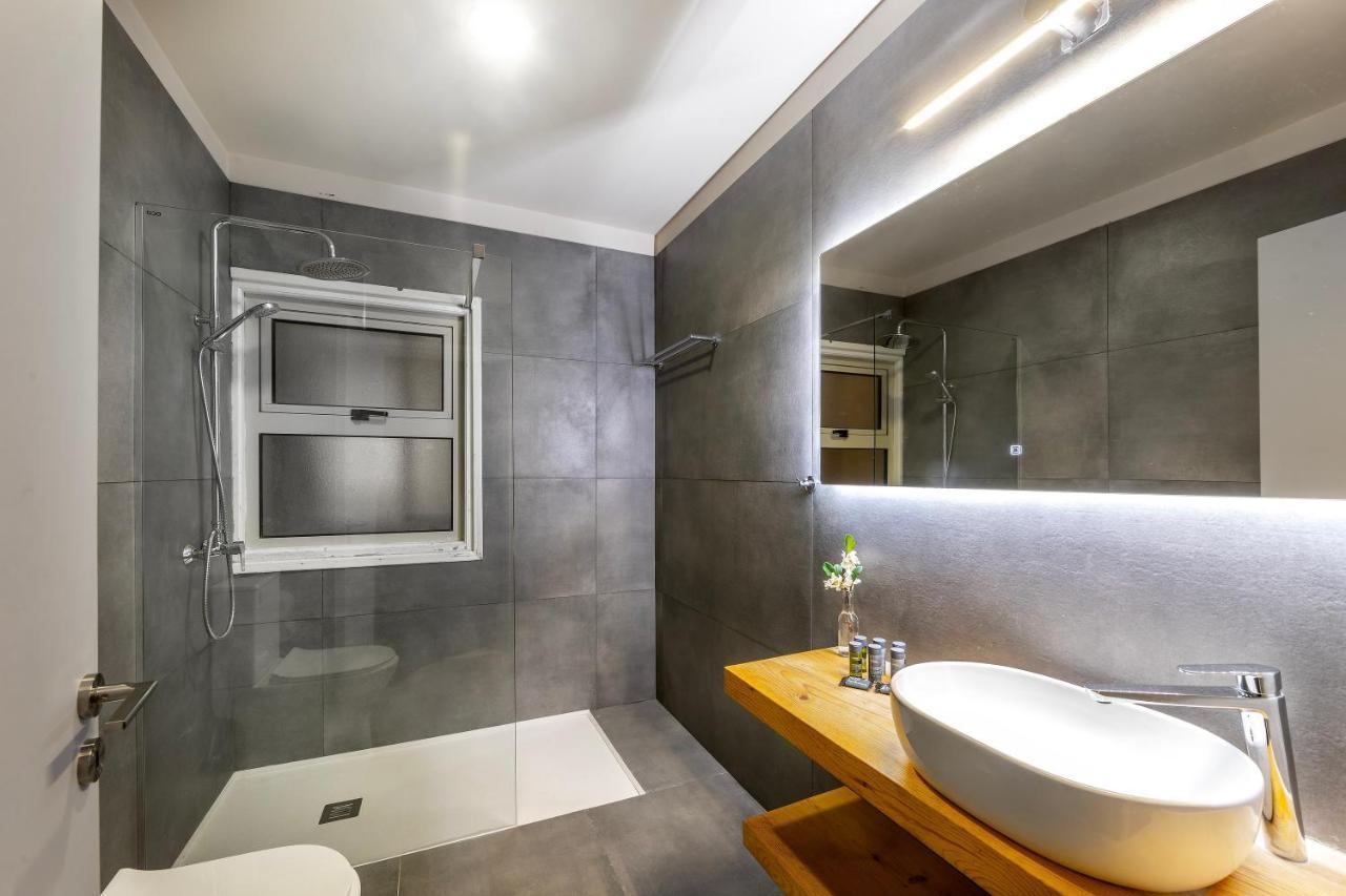 Mackenzie Beachfront Eftyhia Suite Lárnaka Eksteriør bilde